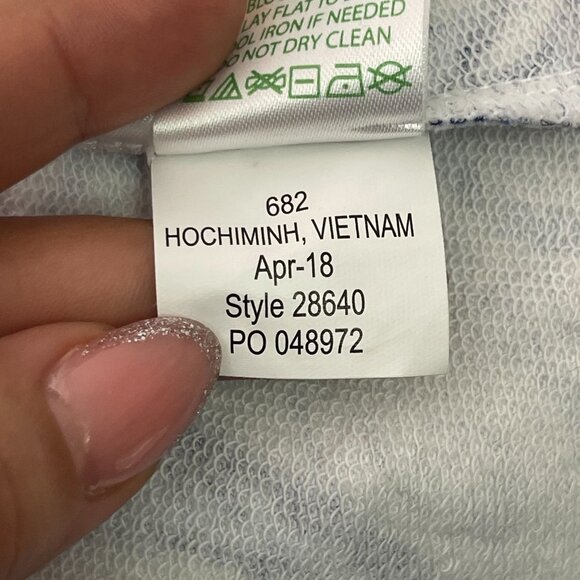 Lilly Pulitzer #28640 Women's Blue White UPF 50+ Captain Shell Pullover Large - Picture 7 of 15